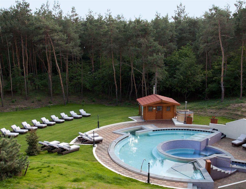 Erdospuszta Club Hotel Fenyves Дебрецен Экстерьер фото
